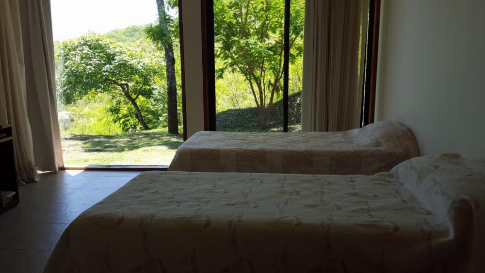 Room image 3